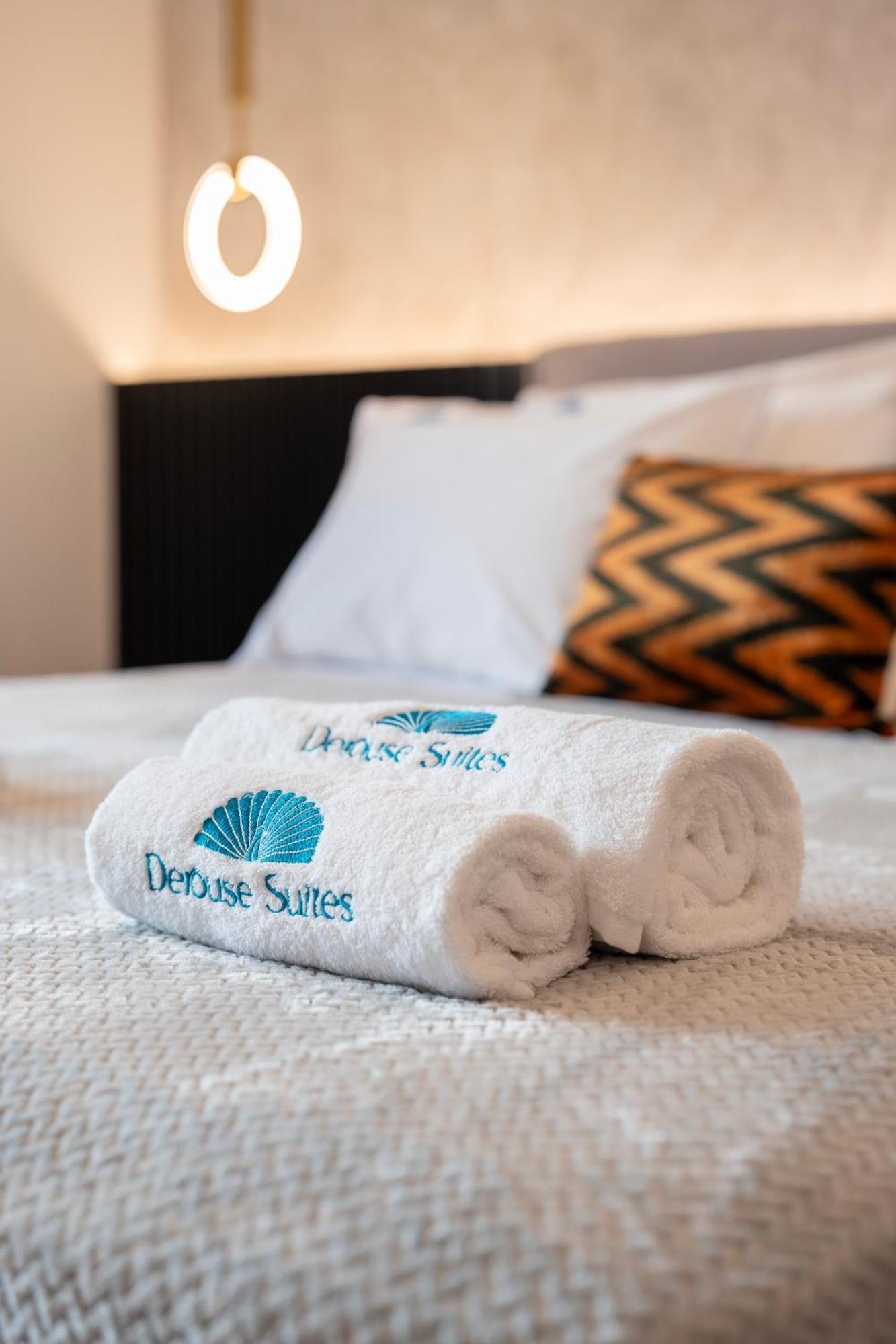 Derouse Eva Suite Jacuzzi & Sauna 아테네 외부 사진